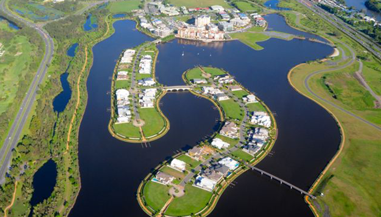 Emerald-Lakes-aerial-view